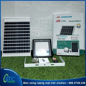 Đèn năng lượng mặt trời 70W JD-770